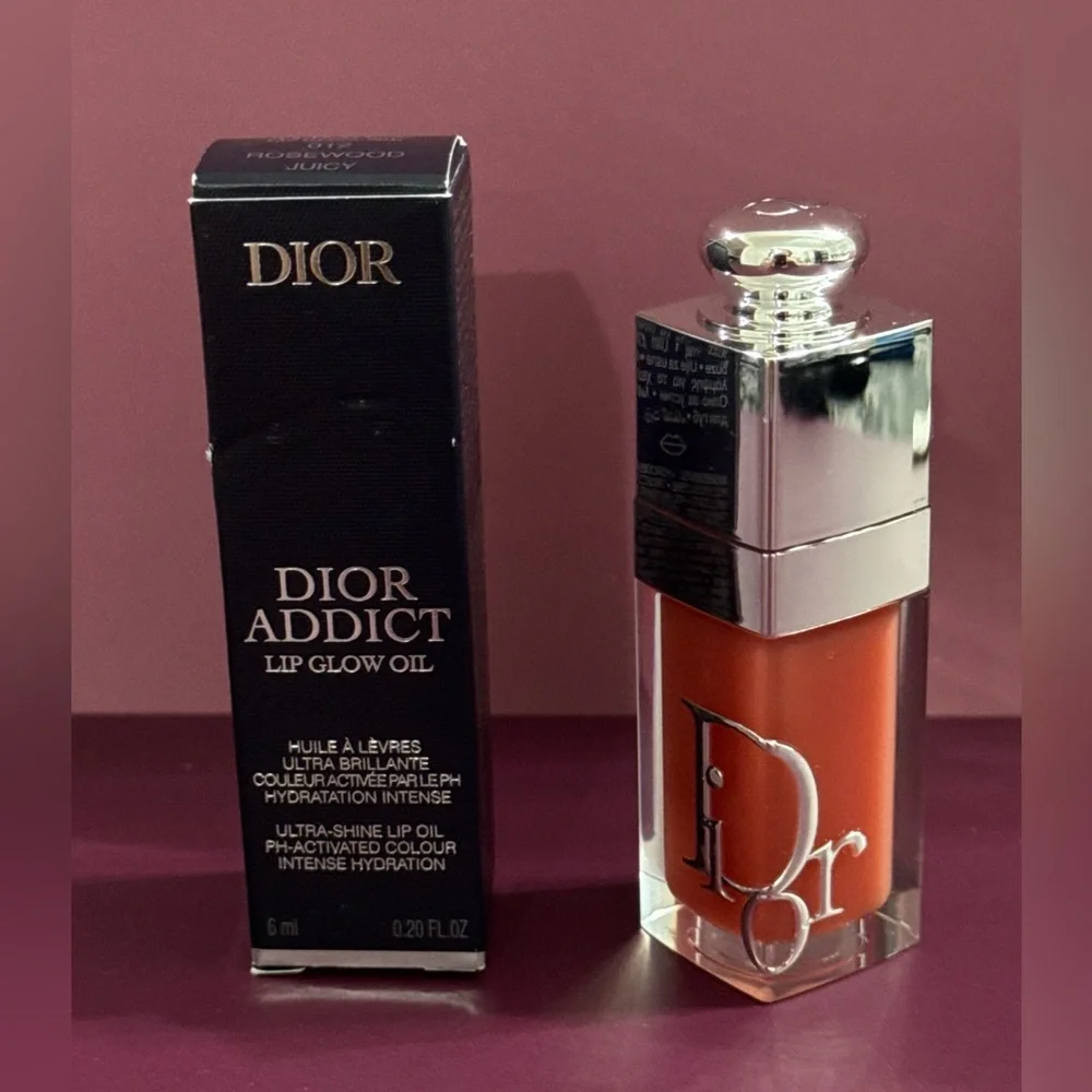 Dior Glow Oil Hydrating High-Shine Gloss in Shade 012 Rosewood-Juicy Finish